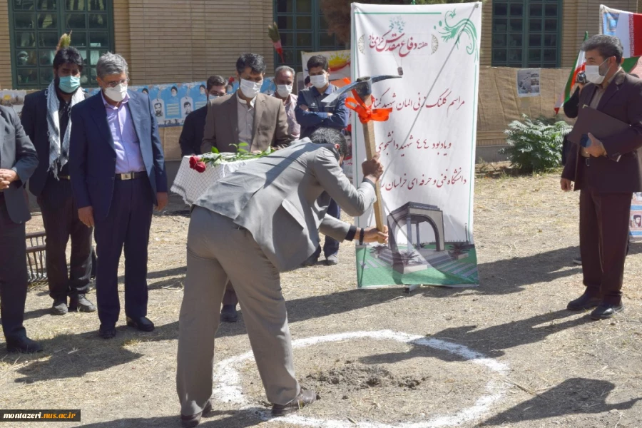 ویژه برنامه های اولین روز از هفته دفاع مقدس با حضور جناب آقای دکتر مهدی معاونت محترم فرهنگی و دانشجویی در دانشگاه فنی و حرفه ای استان خراسان رضوی برگزار شد. 5