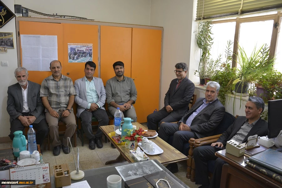 همزمان با روز تکریم بازنشستگان صورت گرفت:

حضور هیئت رئیسه دانشگاه ملی مهارت خراسان رضوی در کانون بازنشستگان این دانشگاه 3